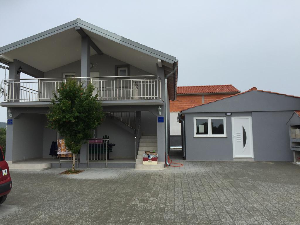 Haus Hanna Vodice Exteriér fotografie